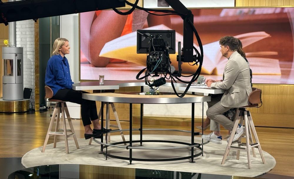 Karin Myrberg i Nyhetsmorgon och pratar om Läs på receptet.