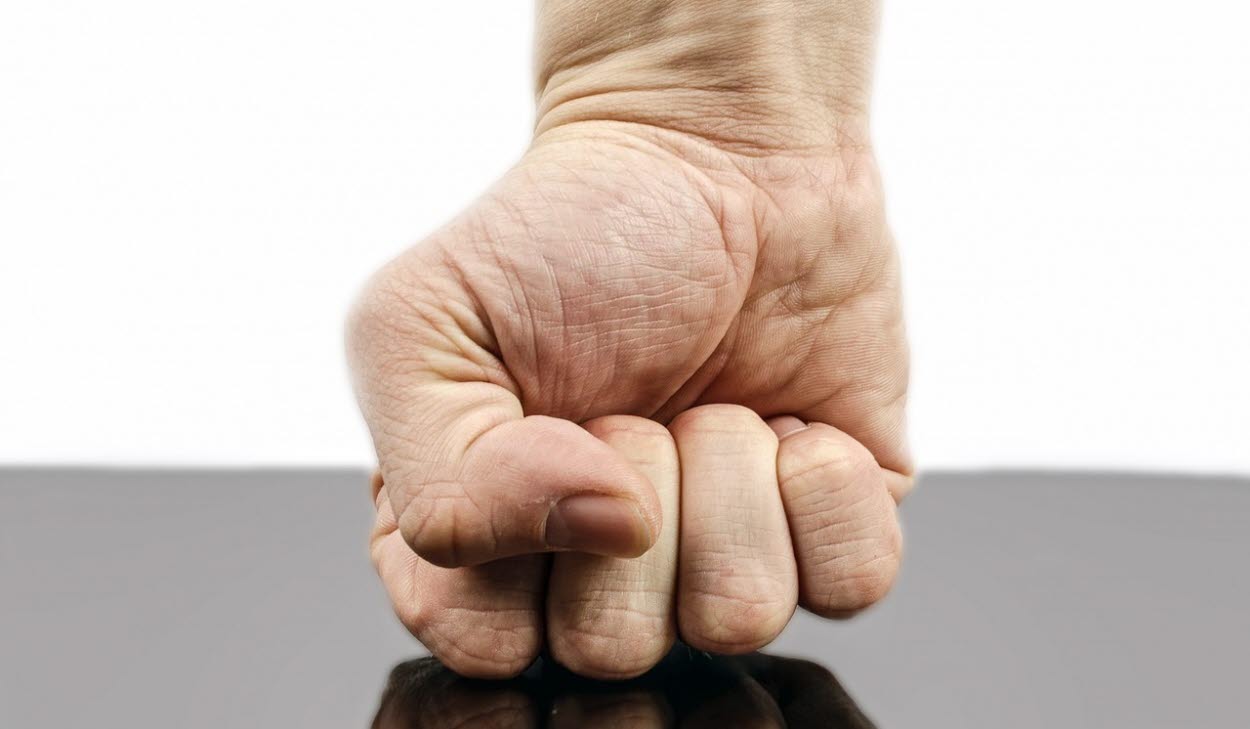 Knuten hand