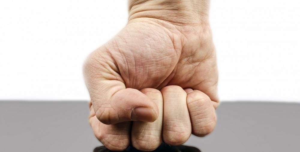 Knuten hand