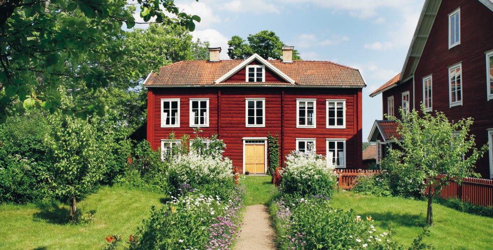 Världsarvsgården Erik Anders omringad av grönska