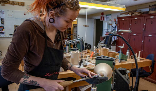 Västerbergs folkhögskola Träslöjd smide