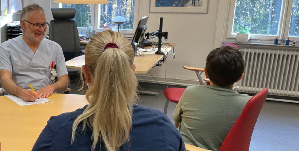 Familj på besök hos asyl- och migranthälsan
