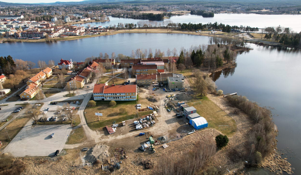 Flygbild över Bollnäs folkhögskola
